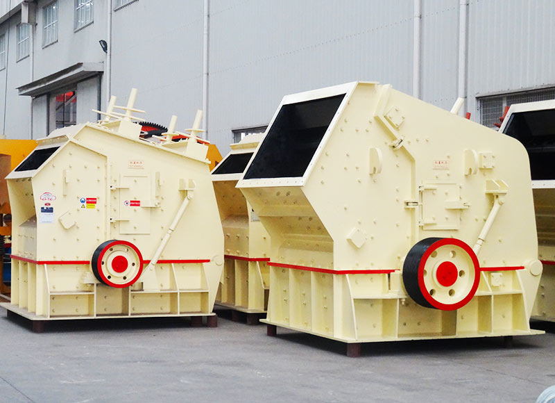 反擊式破碎機(jī)