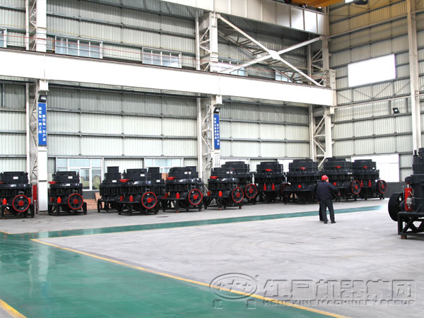 圓錐式破碎機(jī)車(chē)間