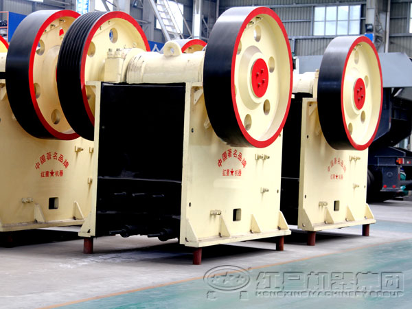 鄂式破碎機(jī)