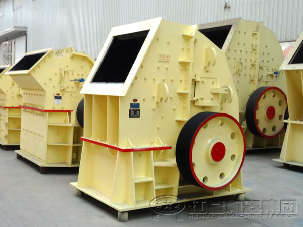  重型錘式破碎機(jī)
