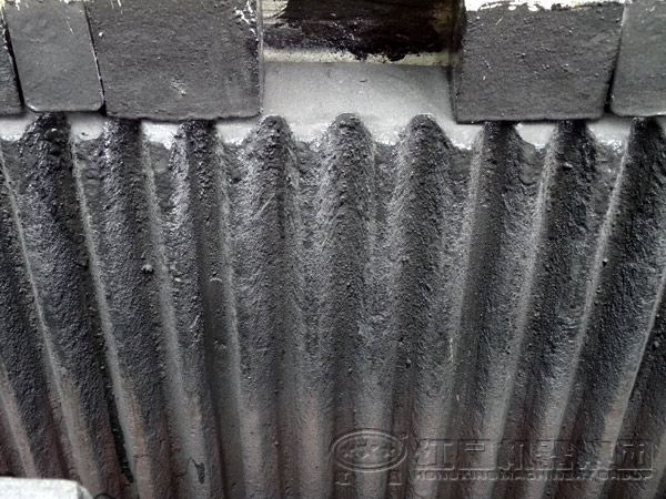 鄂式破碎機(jī)鄂板全面升級