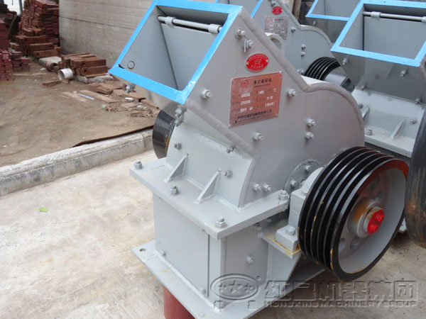 錘式破碎機(jī)機(jī)型2