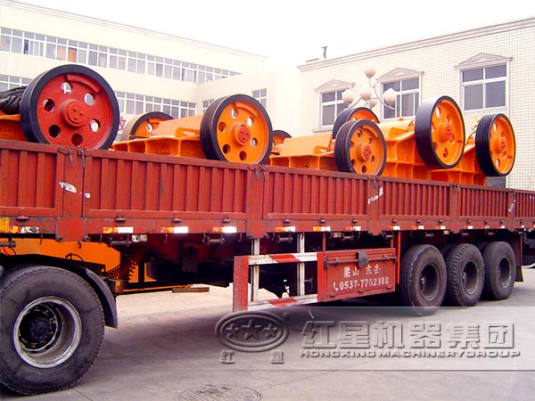 蛭石破碎機(jī)發(fā)貨