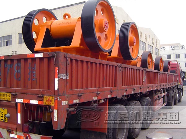 河卵石破碎機(jī)發(fā)貨現(xiàn)場(chǎng)