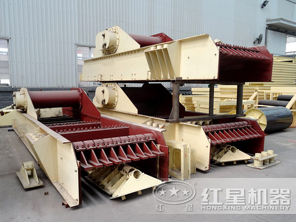 振動(dòng)給料機(jī)廠家