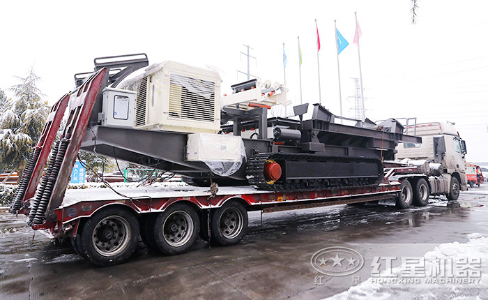 一體式移動砂石粉碎機發(fā)貨中