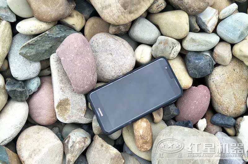 鵝卵石儲(chǔ)量豐富、開采成本低