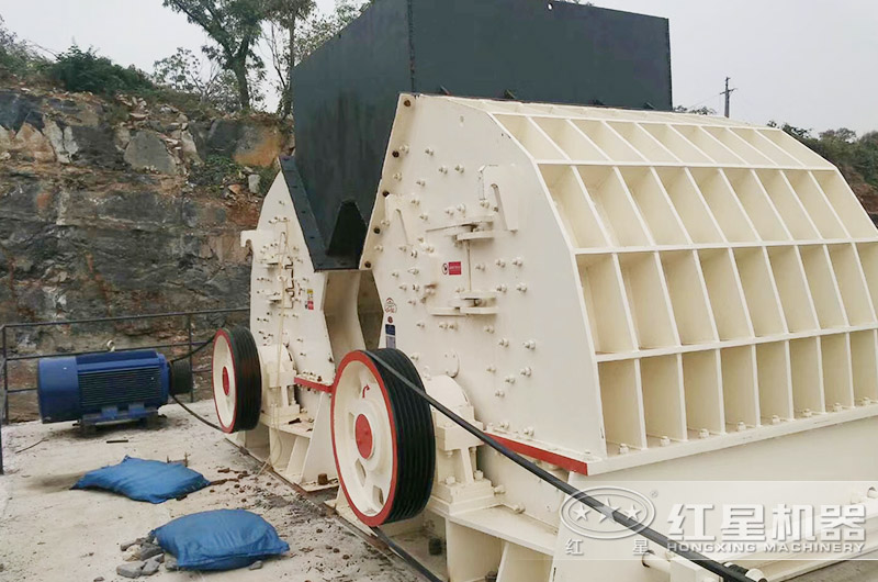 錘式破碎機(jī)優(yōu)勢多多，被廣泛使用于碎石生產(chǎn)線