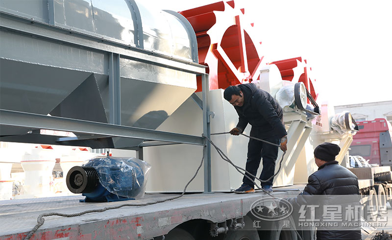 紅星水洗輪式洗砂機(jī)發(fā)貨現(xiàn)場(chǎng)