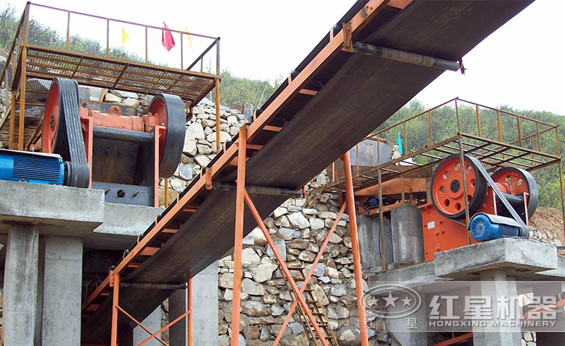 紅星顎式破碎機生產(chǎn)線現(xiàn)場