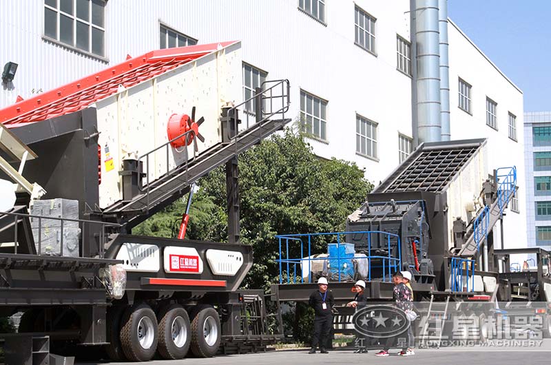 用戶到河南紅星參觀反擊式移動破碎機(jī)