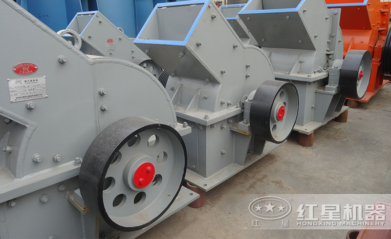 普通錘式破碎機(jī) 普通錘式破碎機(jī)