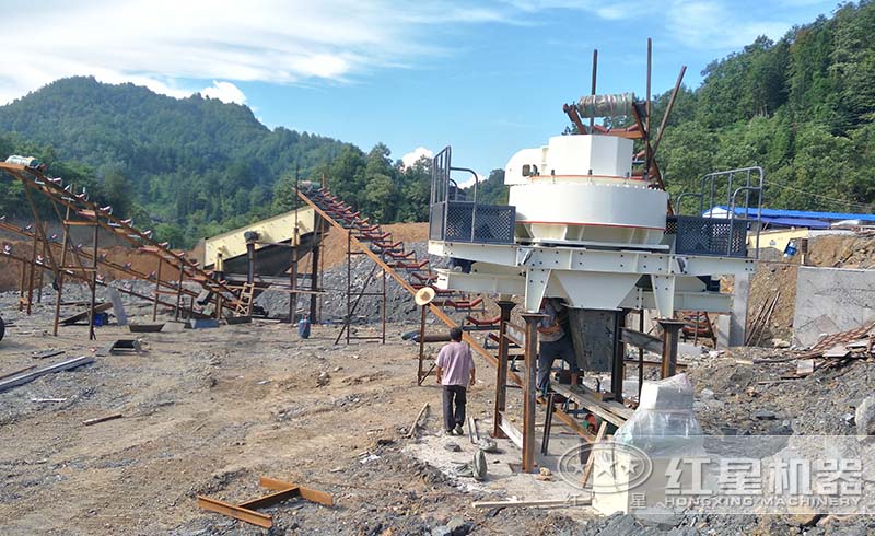 固定式制砂機碎沙現(xiàn)場