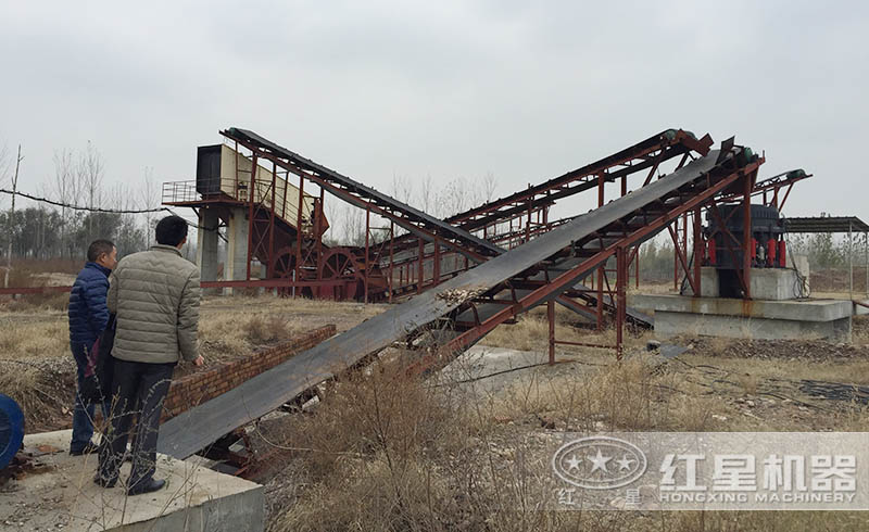 紅星液壓圓錐式破碎機生產(chǎn)線現(xiàn)場