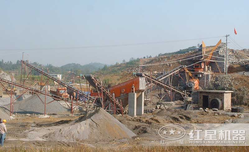 紅星用戶顎式破碎機生產(chǎn)線現(xiàn)場