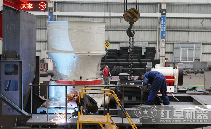 流動式石頭破碎機(jī)鑄造車間