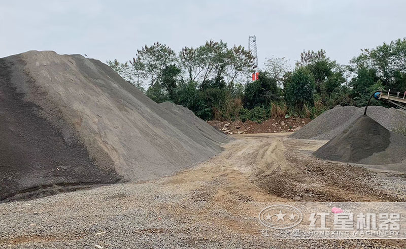 機(jī)制砂石產(chǎn)量大、粒度可控、品質(zhì)高，緩解市場(chǎng)砂石緊張