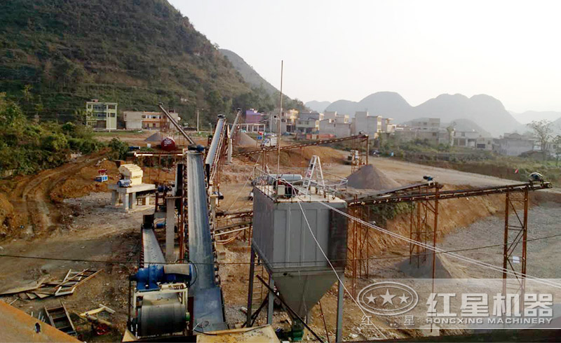 紅星小型砂石破碎現(xiàn)場(chǎng)