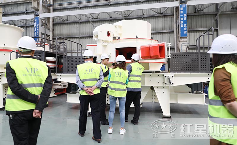 山西用戶不遠千里來紅星參觀購置鵝卵石制砂設備