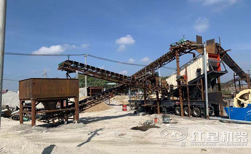 河北用戶移動(dòng)式砂石破碎現(xiàn)場
