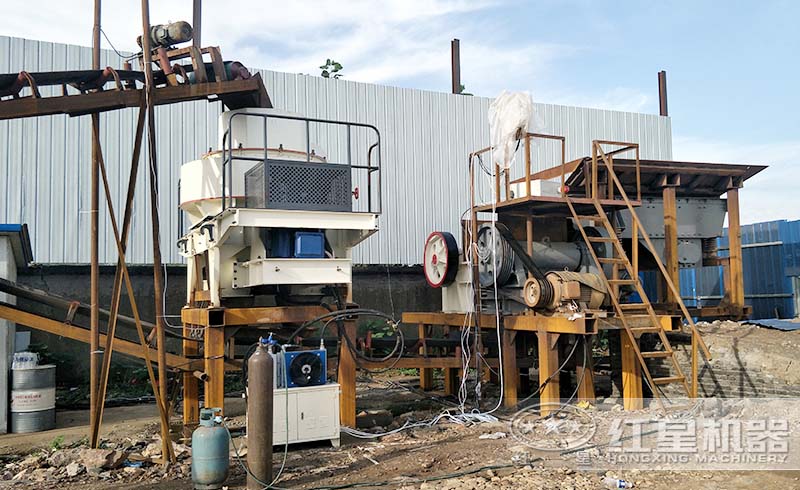 紅星用戶人工打沙生產(chǎn)線現(xiàn)場(chǎng)