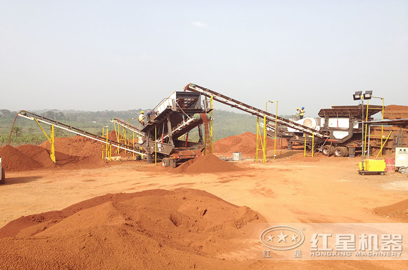 輪胎移動(dòng)式制砂生產(chǎn)現(xiàn)場(chǎng)