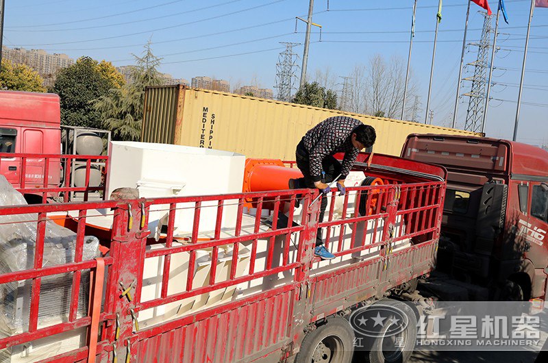 紅星VSI制砂機準備發(fā)貨