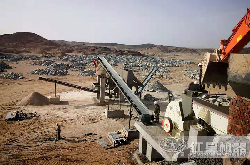 重錘式破碎機現(xiàn)場